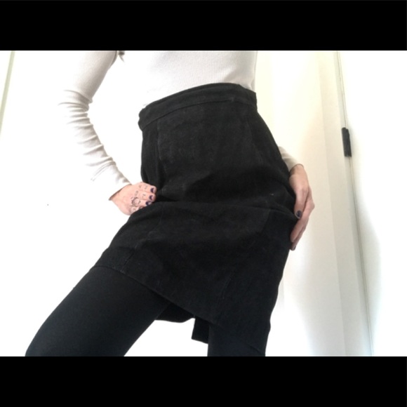 Global Identity GIII Vintage Suede Leather Skirt - Picture 5 of 16